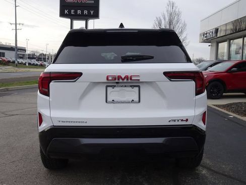 New 2026 GMC Terrain AT4 AWD/4WD image 4