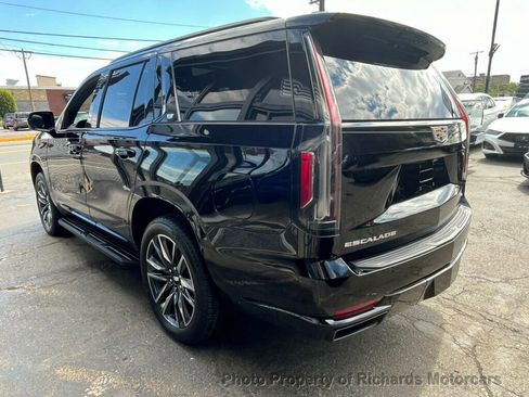 Used 2022 Cadillac Escalade Sport image 6