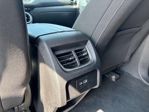Used 2025 Chevrolet Blazer LT FWD image 22