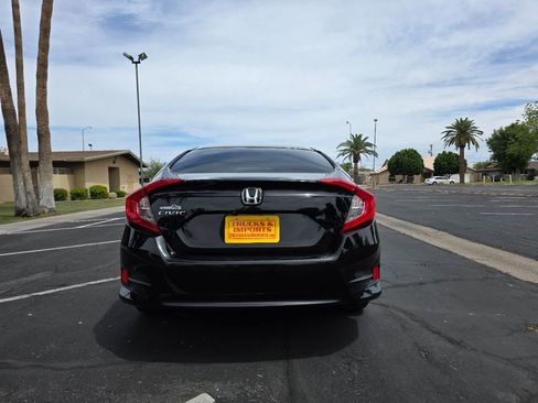 Used 2016 Honda Civic EX image 10