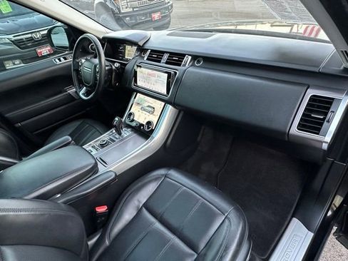 Used 2020 Land Rover Range Rover Sport HSE image 27