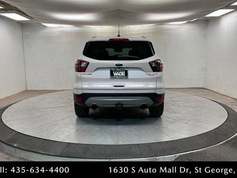 Used 2017 Ford Escape Titanium w/ Equipment Group 301A image 4
