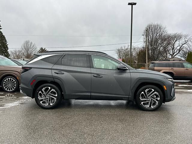 New 2026 Hyundai Tucson Limited FWD image 5