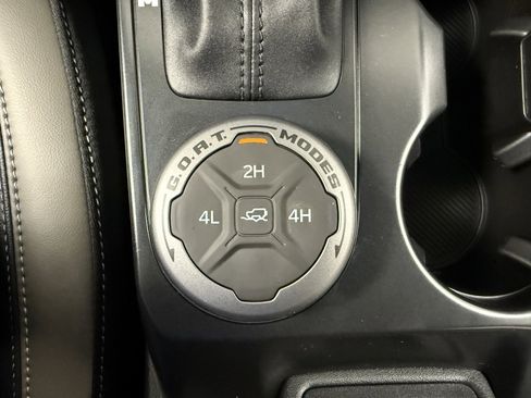 New 2025 Ford Bronco Outer Banks image 17