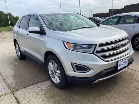 Used 2018 Ford Edge SEL w/ Equipment Group 201A AWD/4WD image 9