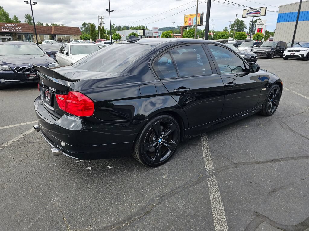 Used 2009 BMW 335i xDrive Sedan AWD/4WD image 5