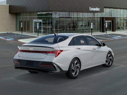 New 2026 Hyundai Elantra SEL Sport image 4