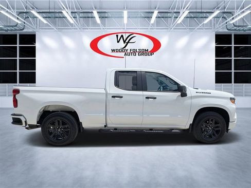 Used 2024 Chevrolet Silverado 1500 Custom w/ Turbomax Blackout Package RWD image 2