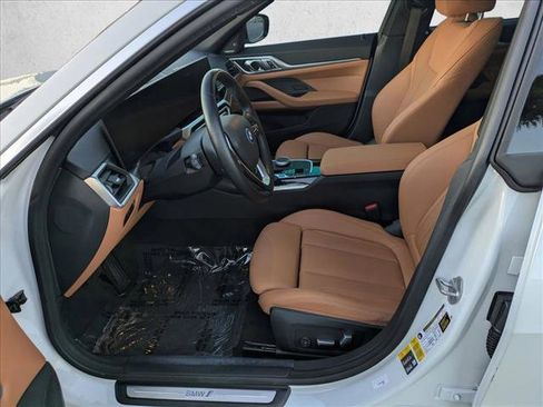 Used 2023 BMW i4 eDrive40 w/ Premium Package image 17