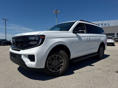 New 2026 Ford Expedition Active RWD image 1