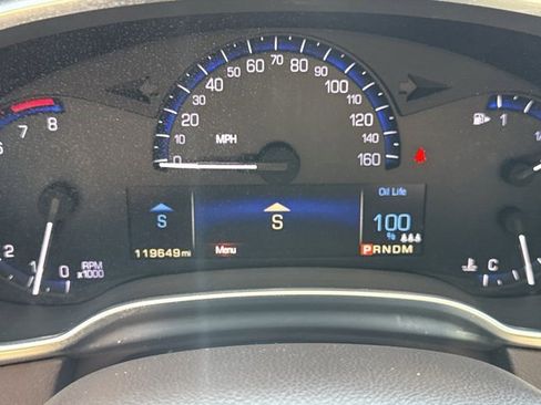 Used 2014 Cadillac SRX Luxury w/ Driver Awareness Package FWD image 12