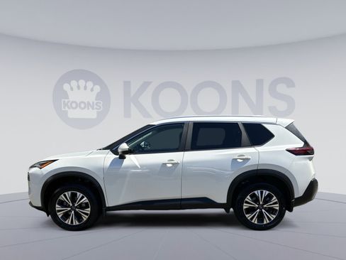 Used 2023 Nissan Rogue SV w/ SV Premium Package FWD image 5