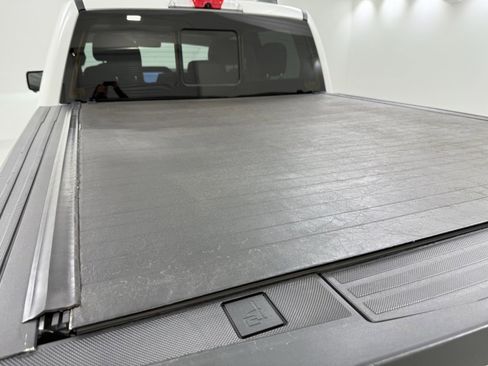 Used 2022 Ford F150 Limited image 8