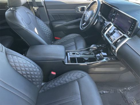 Used 2021 Kia Sorento SX Prestige image 10