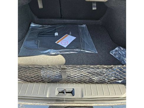 Used 2025 Nissan Sentra SR w/ Trunk Package FWD image 17