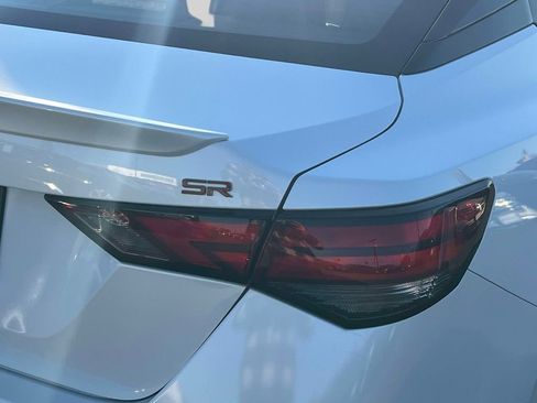 Used 2025 Nissan Sentra SR w/ SR Premium Package FWD image 10