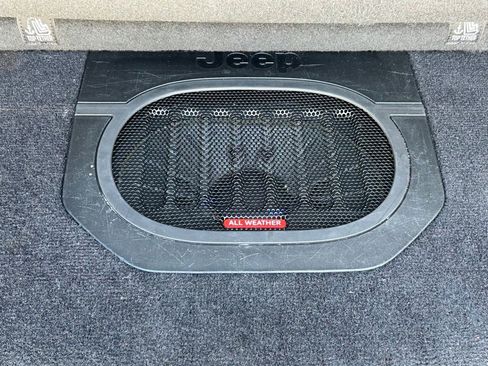 Certified 2021 Jeep Wrangler Sport S image 41