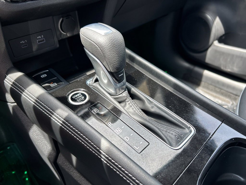 Certified 2024 Nissan Kicks SR w/ SR Premium Package FWD image 35