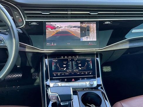 Used 2022 Audi Q7 3.0T Prestige image 6