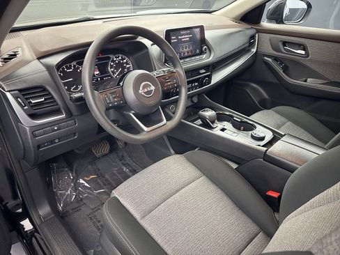 Used 2023 Nissan Rogue SV image 8