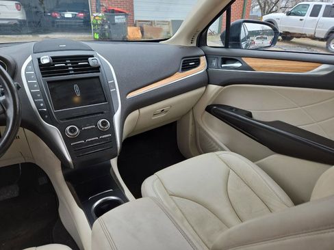 Used 2015 Lincoln MKC FWD image 10
