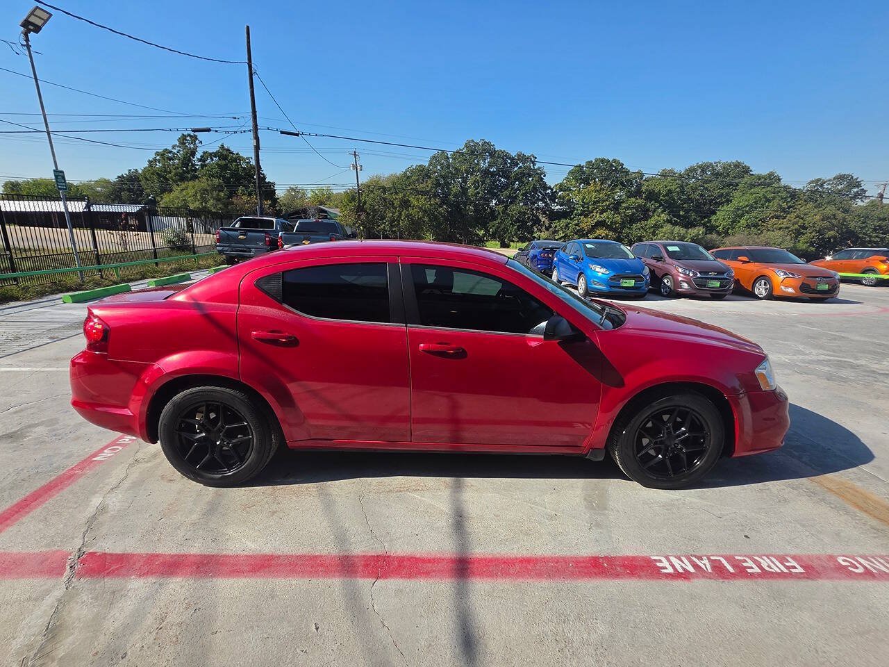 Used 2013 Dodge Avenger SE FWD image 16