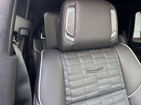 Used 2026 Cadillac Escalade Platinum Sport w/ LPO, ONYX Package image 42