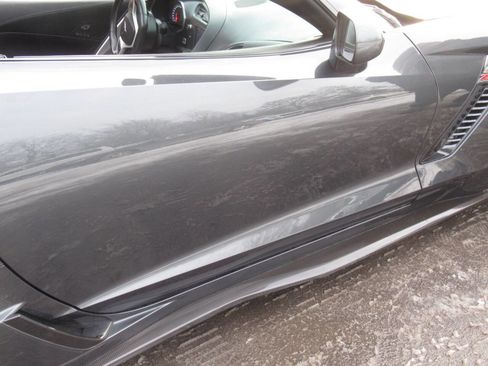 Used 2019 Chevrolet Corvette Z06 w/ Z07 Performance Package image 8