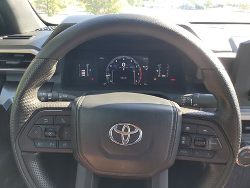 Certified 2025 Toyota Tacoma SR5 image 29