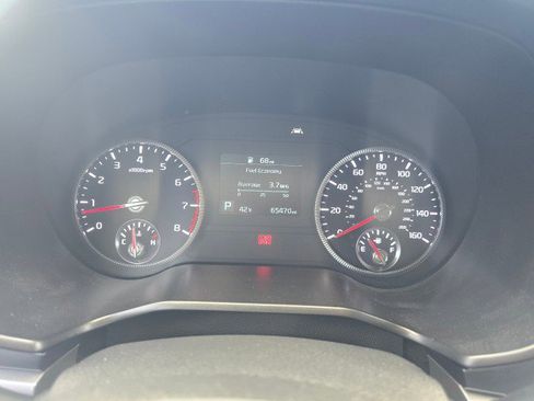 Used 2020 Kia Telluride LX image 32