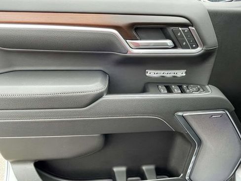 New 2026 GMC Sierra 1500 Denali w/ Denali Reserve Package AWD/4WD image 17
