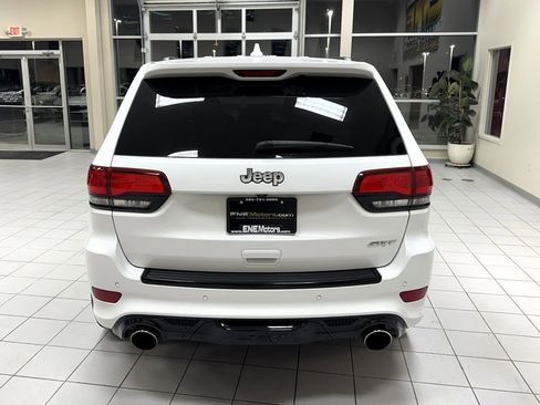 Used 2014 Jeep Grand Cherokee SRT8 AWD/4WD image 5