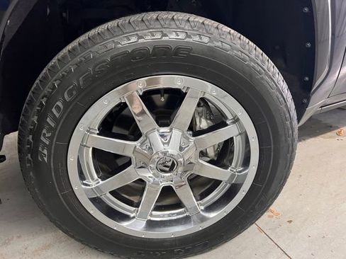 Used 2023 Toyota Tundra Platinum image 23