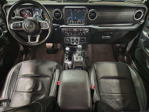 Used 2018 Jeep Wrangler Unlimited Sahara image 45