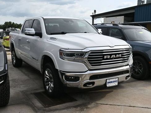 Used 2022 RAM 1500 Limited AWD/4WD image 2