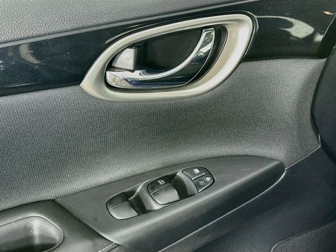 Used 2019 Nissan Sentra SV FWD image 23
