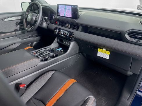 Certified 2026 Honda Passport TrailSport image 37