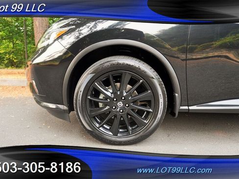 Used 2022 Nissan Murano SV w/ SV Midnight Edition Package FWD image 3