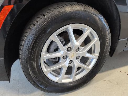 Certified 2023 Chevrolet Equinox LT AWD/4WD image 9