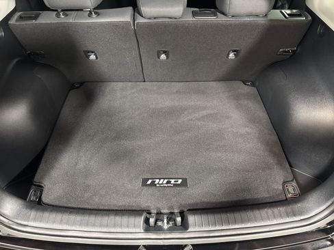 Certified 2022 Kia Niro LXS w/ Digital Cluster Package FWD image 27
