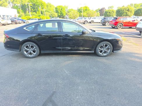 Used 2024 Honda Accord EX image 8
