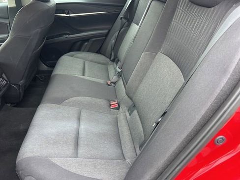 Used 2025 Toyota Camry LE image 9