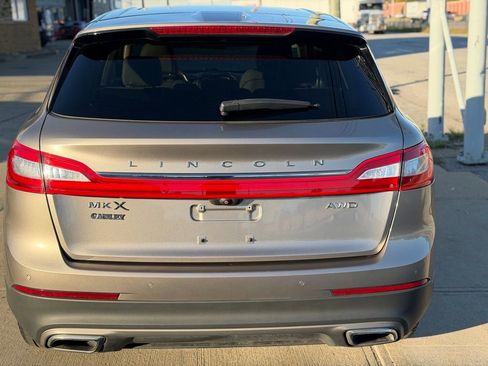 Used 2018 Lincoln MKX Reserve w/ Lincoln MKX Climate Package image 5