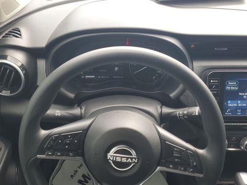 Certified 2024 Nissan Kicks SV image 20
