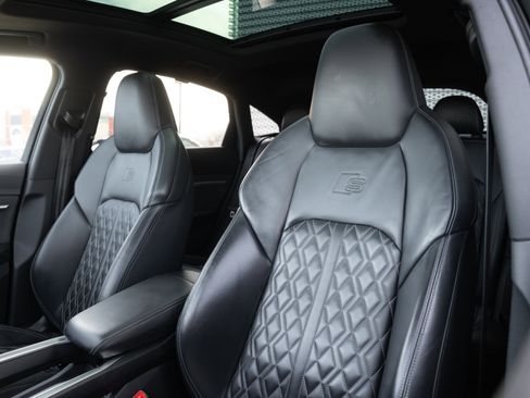 Certified 2022 Audi e-tron S Prestige w/ Prestige Package image 25