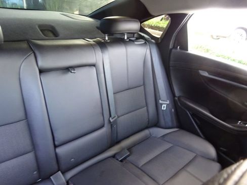 Used 2018 Chevrolet Impala LT w/ LT Entertainment Package FWD image 17