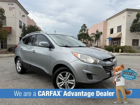 Used 2011 Hyundai Tucson GLS w/ Navigation Pkg 2 FWD image 1