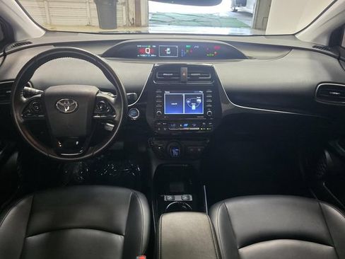 Used 2022 Toyota Prius FWD image 14