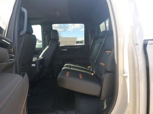 New 2026 GMC Sierra 2500 AT4 w/ AT4 Premium Plus Package AWD/4WD image 9