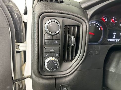 Used 2020 GMC Sierra 1500 4x4 Crew Cab w/ Convenience Package image 19